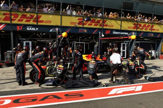Pitstop max verstappen gp australie snelste dhl 2019jpg