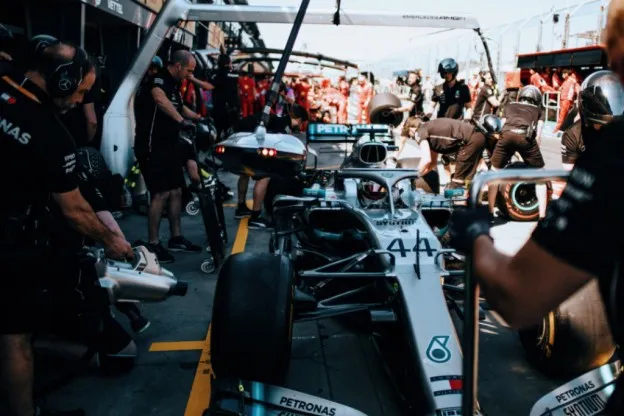mercedes pitstop pit stop australiejpg