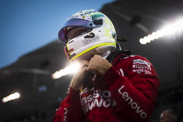 ferrari vettel bahrein helm gridjpg