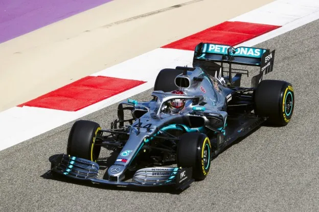 mercedes hamilton f1jpg