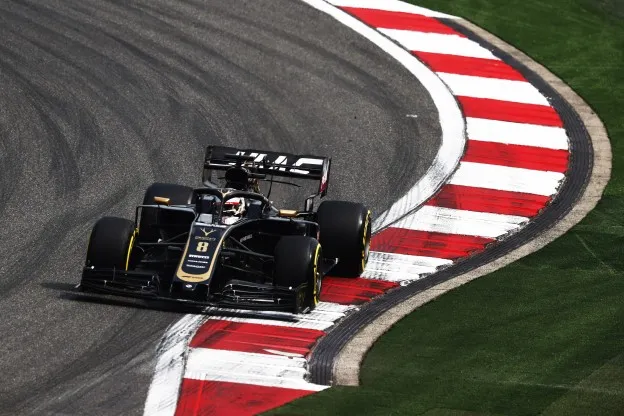 Grosjean op de baan Chinajpg