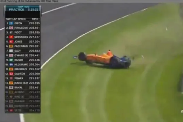 alonso crashjpg