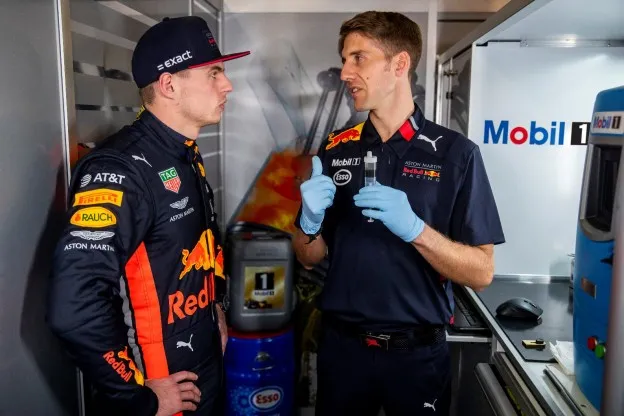 Dario Izzo met Max Verstappen Red Bulljpg