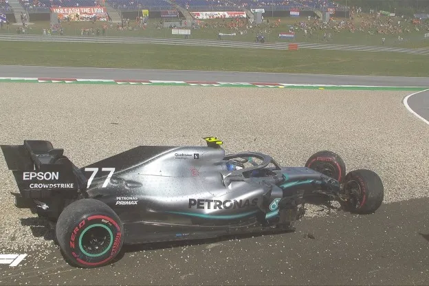 bottas crashjpg