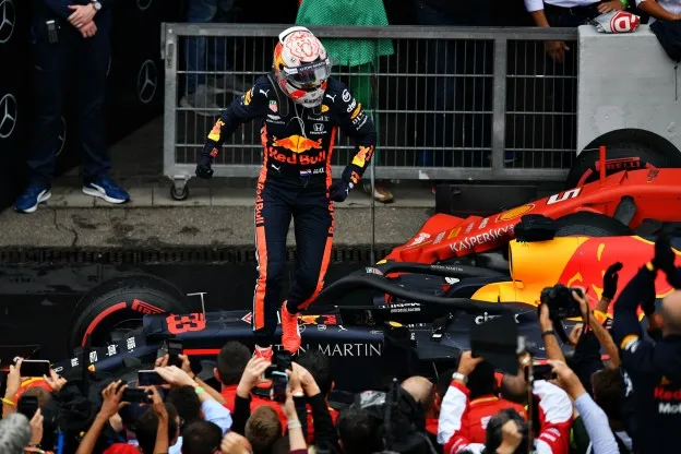 AP 213A9UGQH2511 hires jpeg 24bit rgb 1jpg