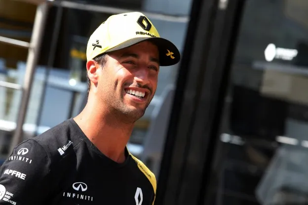 ricciardo renault hongarijejpg