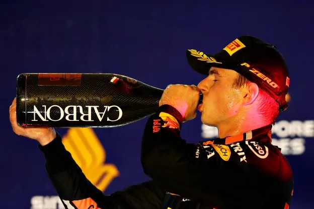 max podium champagne singaporejpg