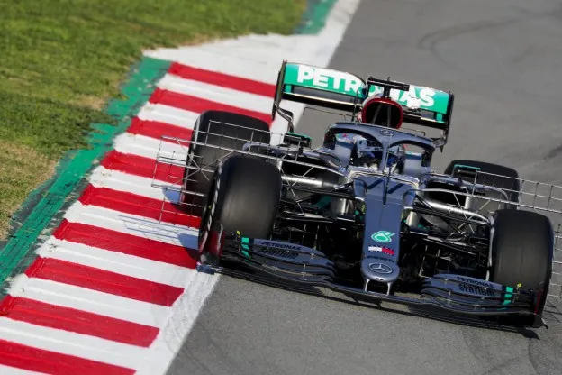 Mercedes bottas wintertest barcelonajpg