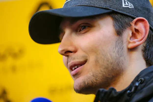 Ocon Renault barcelona wintertestpng