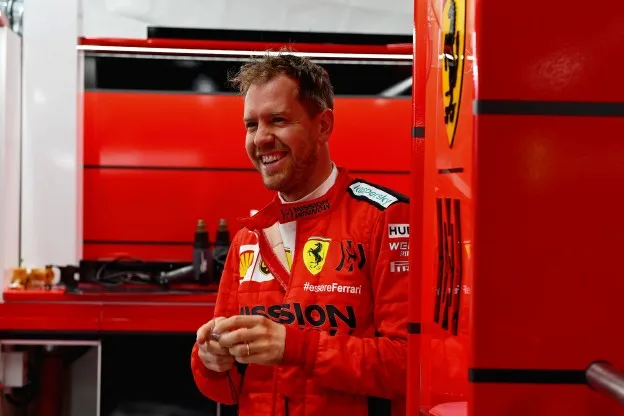 Vettel lachendjpg