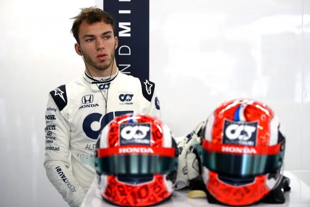 Pierre Gasly AlphaTauri Helmjpg