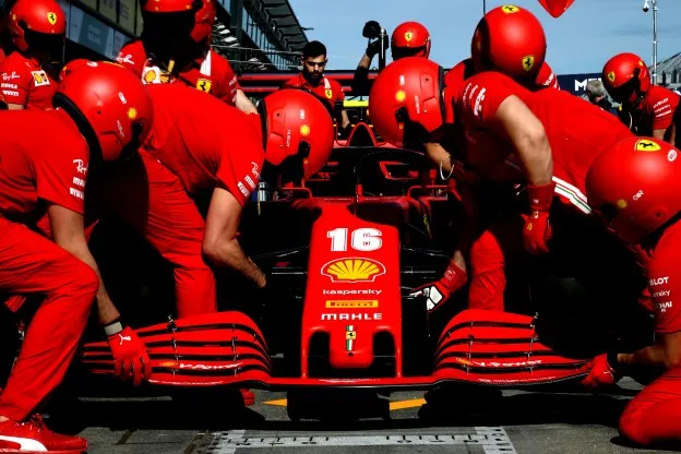 Ferrari team melbourne 2020 2jpg