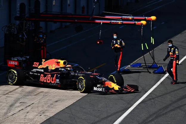 RB16 silverstone alexander albonjpg