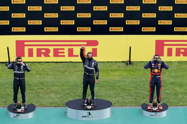Podium Red Bull Ring hamilton verstappen bottasjpg