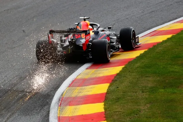 Verstappen bocht België 2020jpg