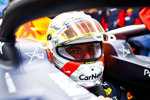 Verstappen in auto België 2020jpg