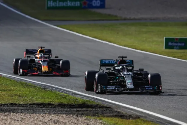 Lewis Hamilton Max verstappen Eifeljpg