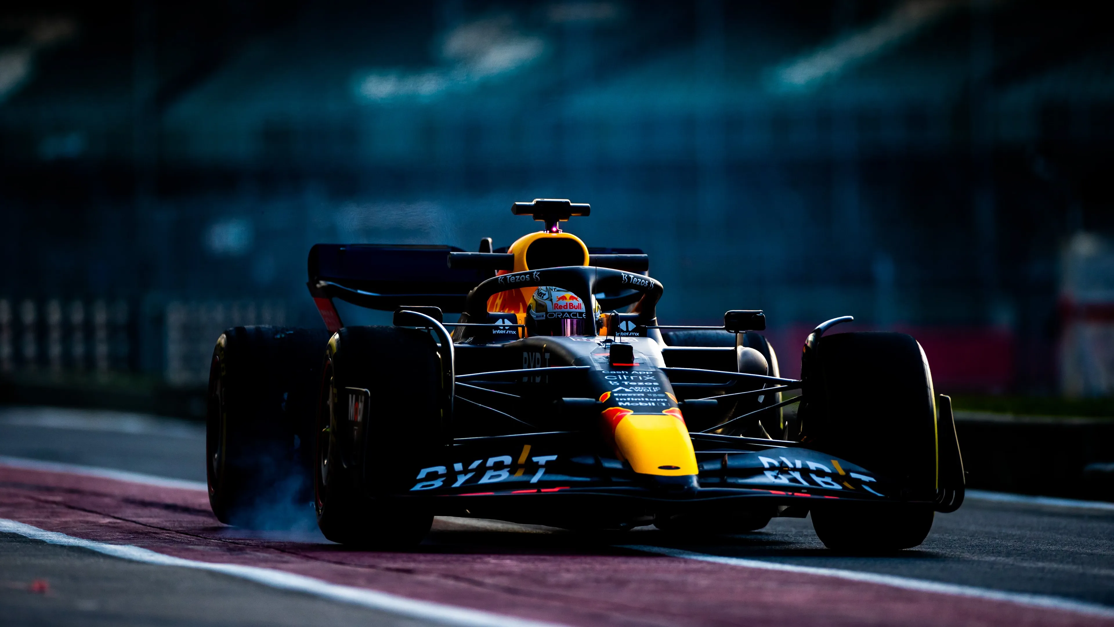 RB18 max verstappen