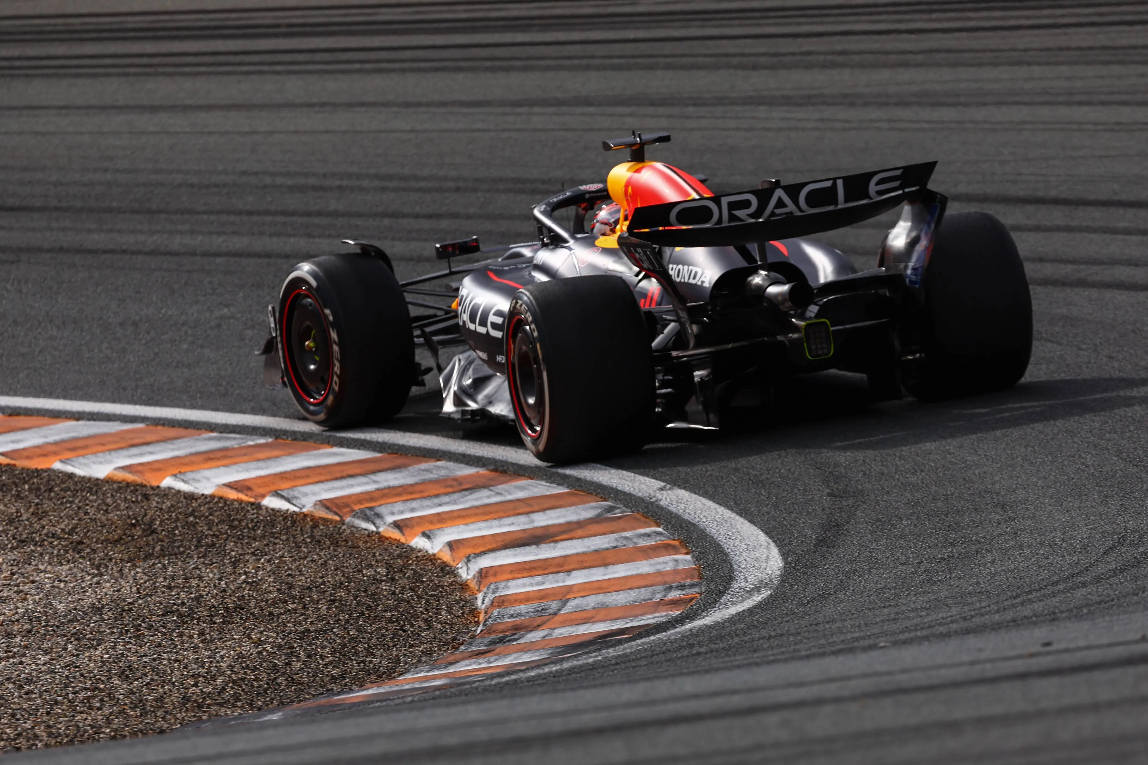 max-verstappen-red-bull-racing-gp-nederland-2025-vrijdag