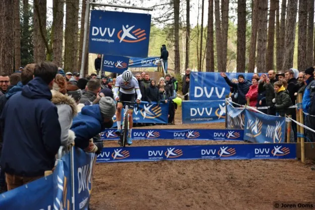 JO Mathieu van der Poel DVV Trofee balkjes balken springen 1jpg