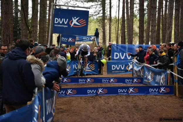 JO Mathieu van der Poel DVV Trofee balkjes balken springen