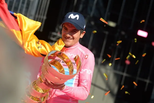 Sirotti Giro beker Richard Carapazjpg