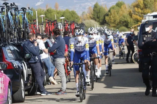 Sirotti Deceuninck Quick Step 1jpg