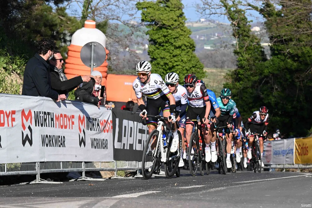 julian alaphilippe remco evenepoel tadej pogacar 622a2dec9ac77