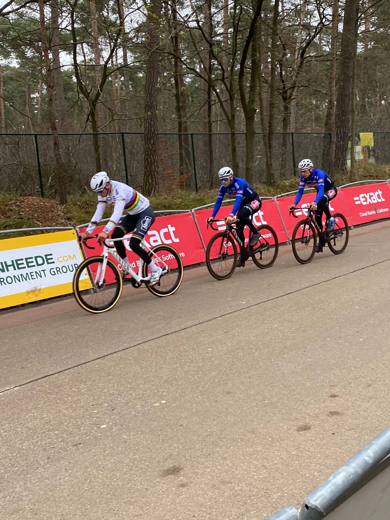 whatsapp image 2023 12 16 at 134025