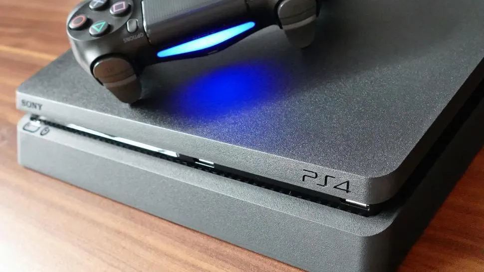 nieuwe ps4 slim model aangekondigd 136162