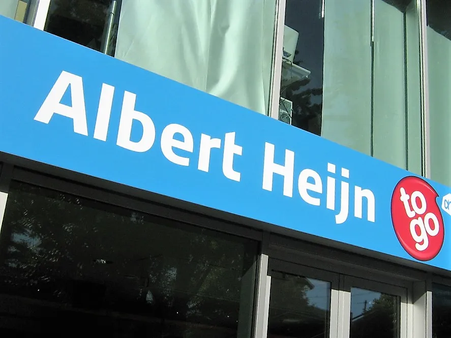 9439697815 93ce0d52a0 b