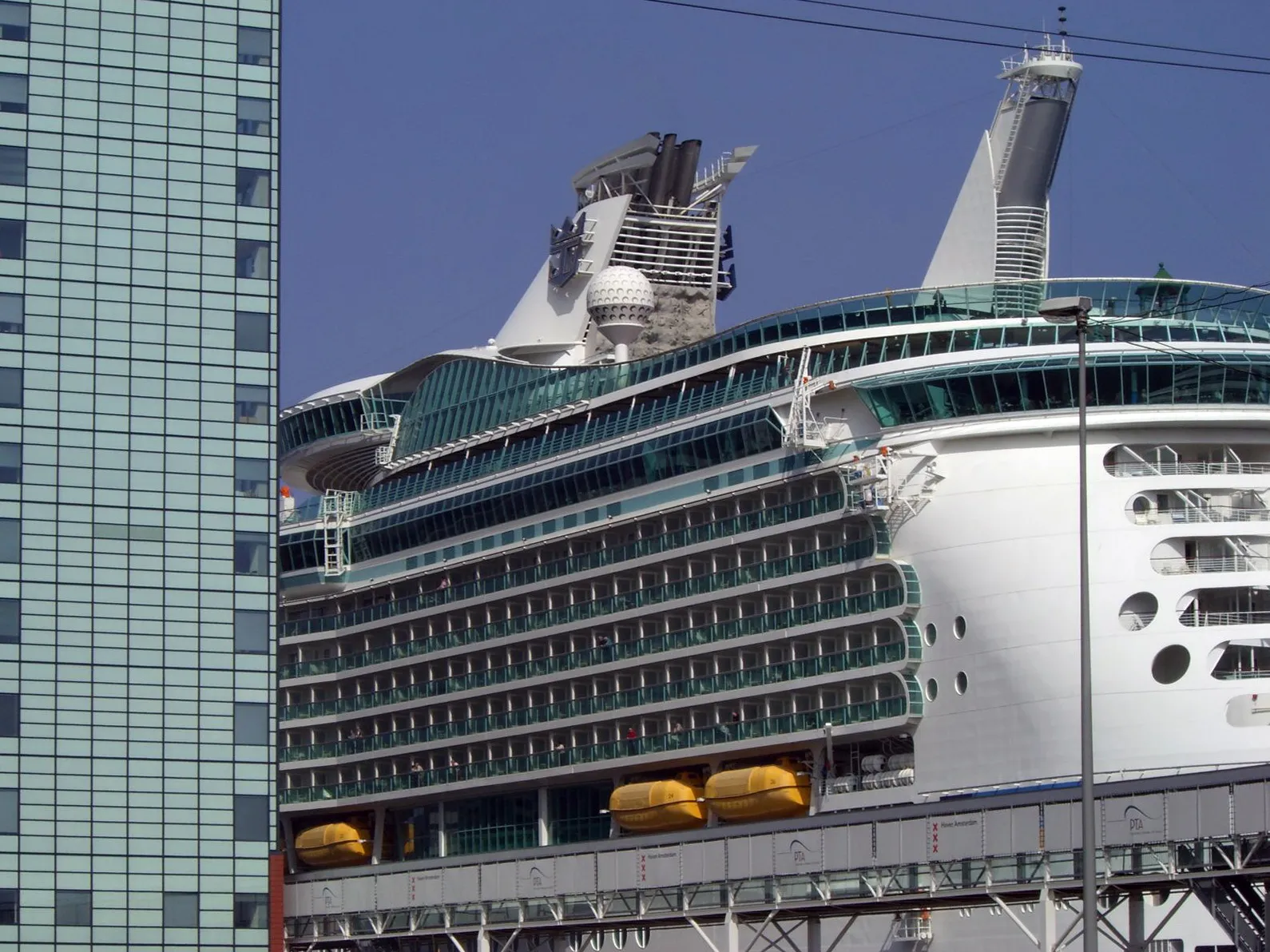 amsterdam passenger terminal 2