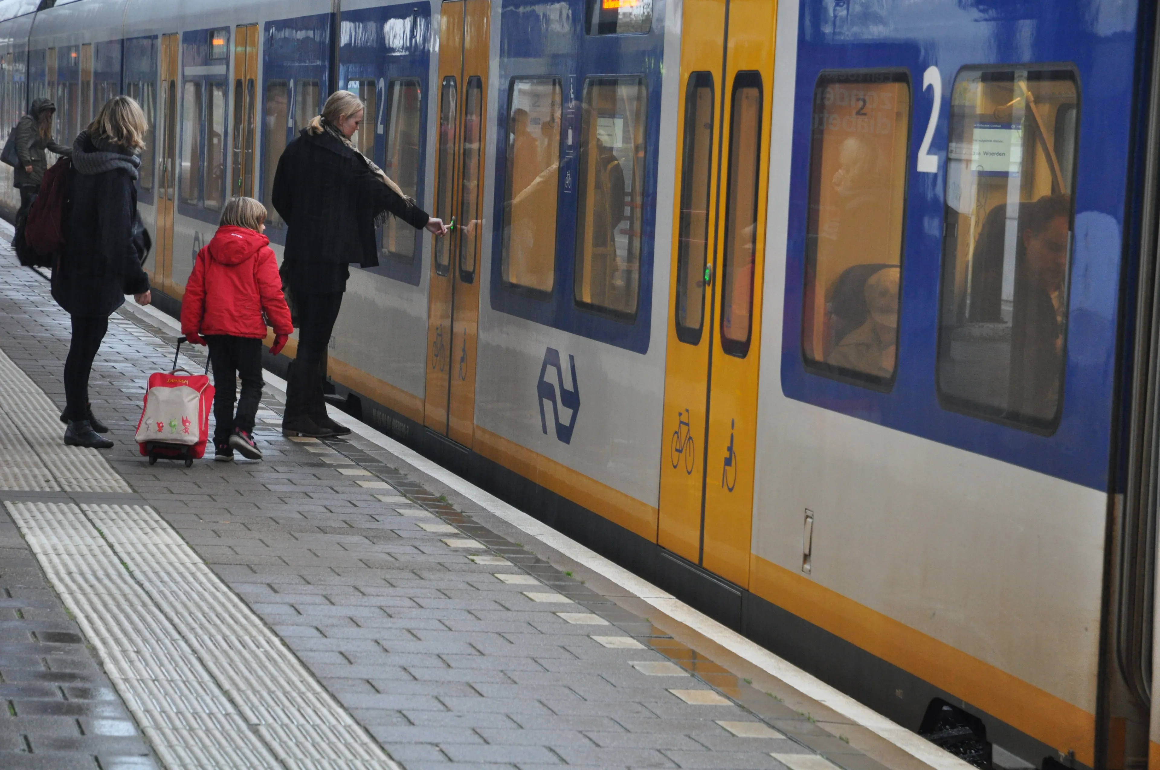 instappen trein