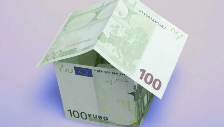 money house 915x518 1 915x518 1