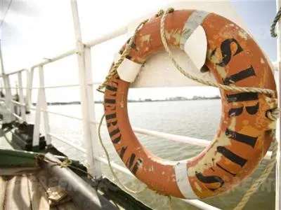 sirius greenpeace reddingsboei