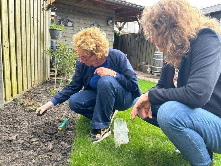 Tuinrangers-Jannie-en-Carola-768x576