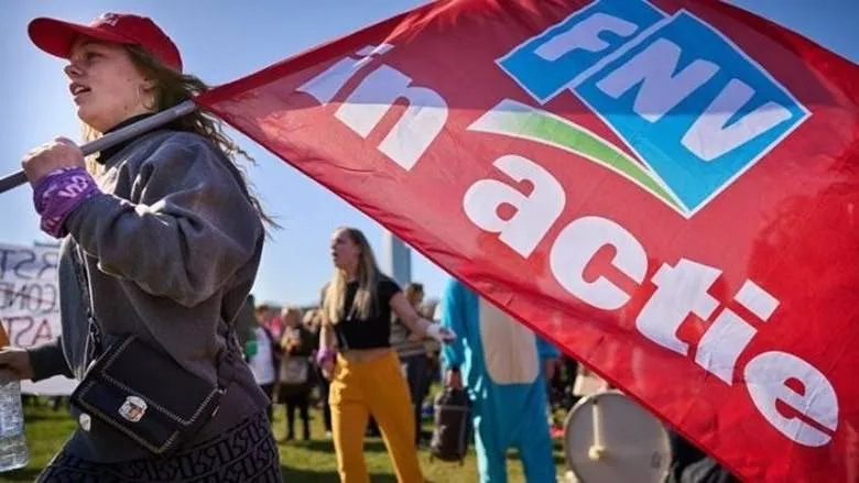 fnv-actie-meisje-met-vlag