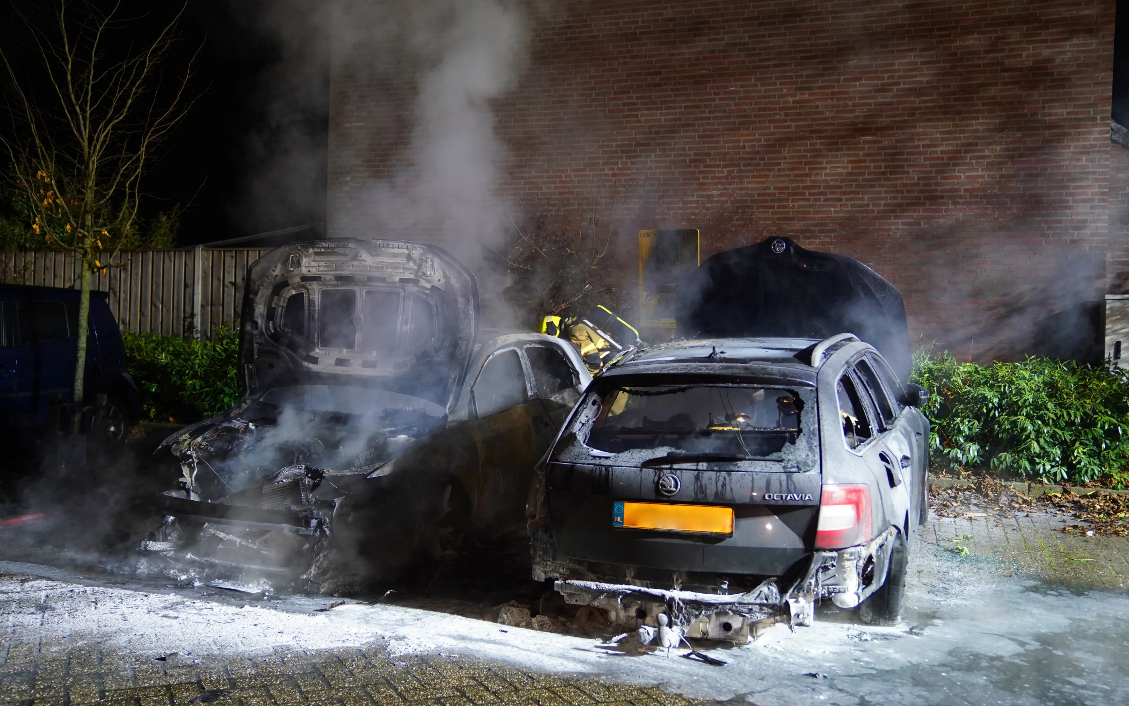 2100aec3-b90d-4b34-afaa-6c10b64fdaca