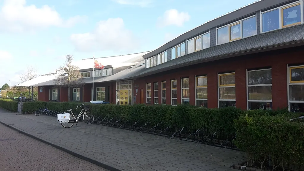 de golf schoolgebouw jaap koper