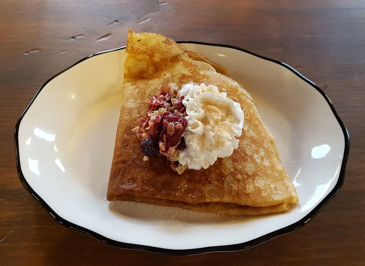 fruit filled crpe wikimedia whoisjohngalt cc by sa 30