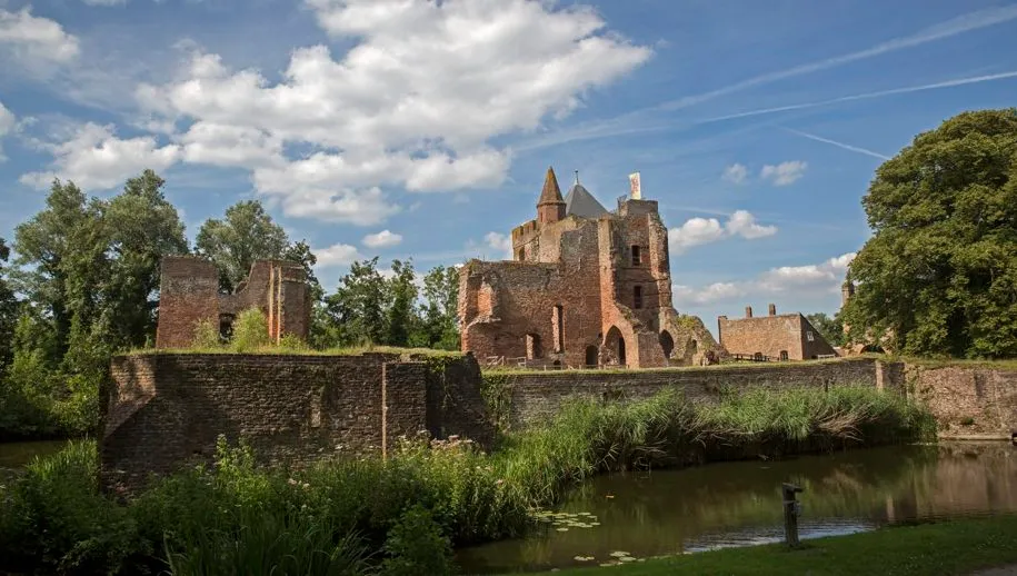 i5a1326 brederode 915x518 1