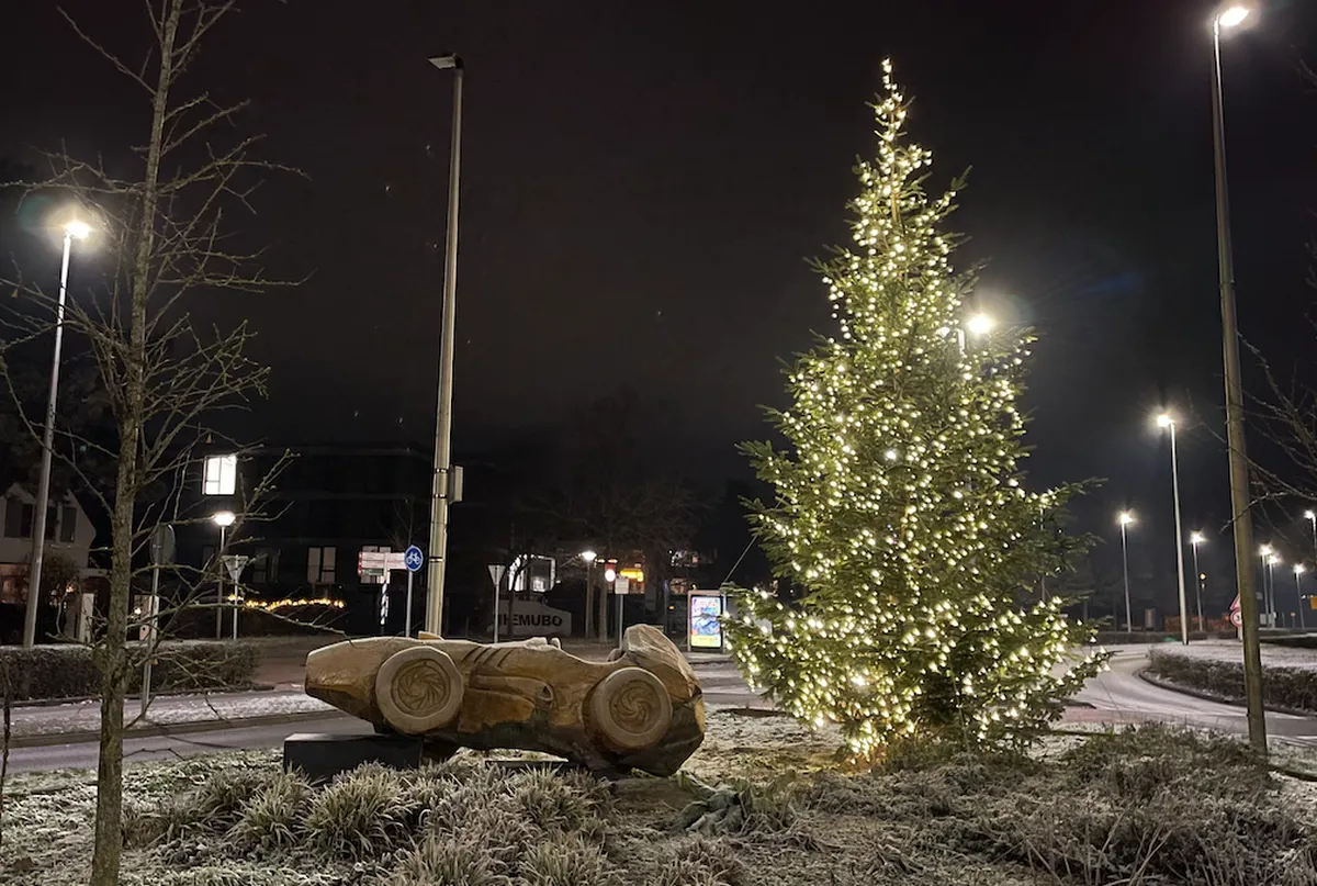 kerstboom zandvoort 2022 door ton van der hoeve