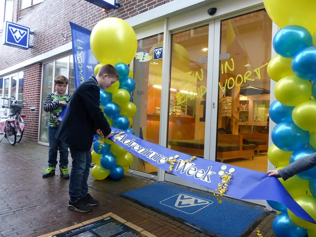 kids adventure week opening bij het vvv kantoor in zandvoort vvv zandvoort
