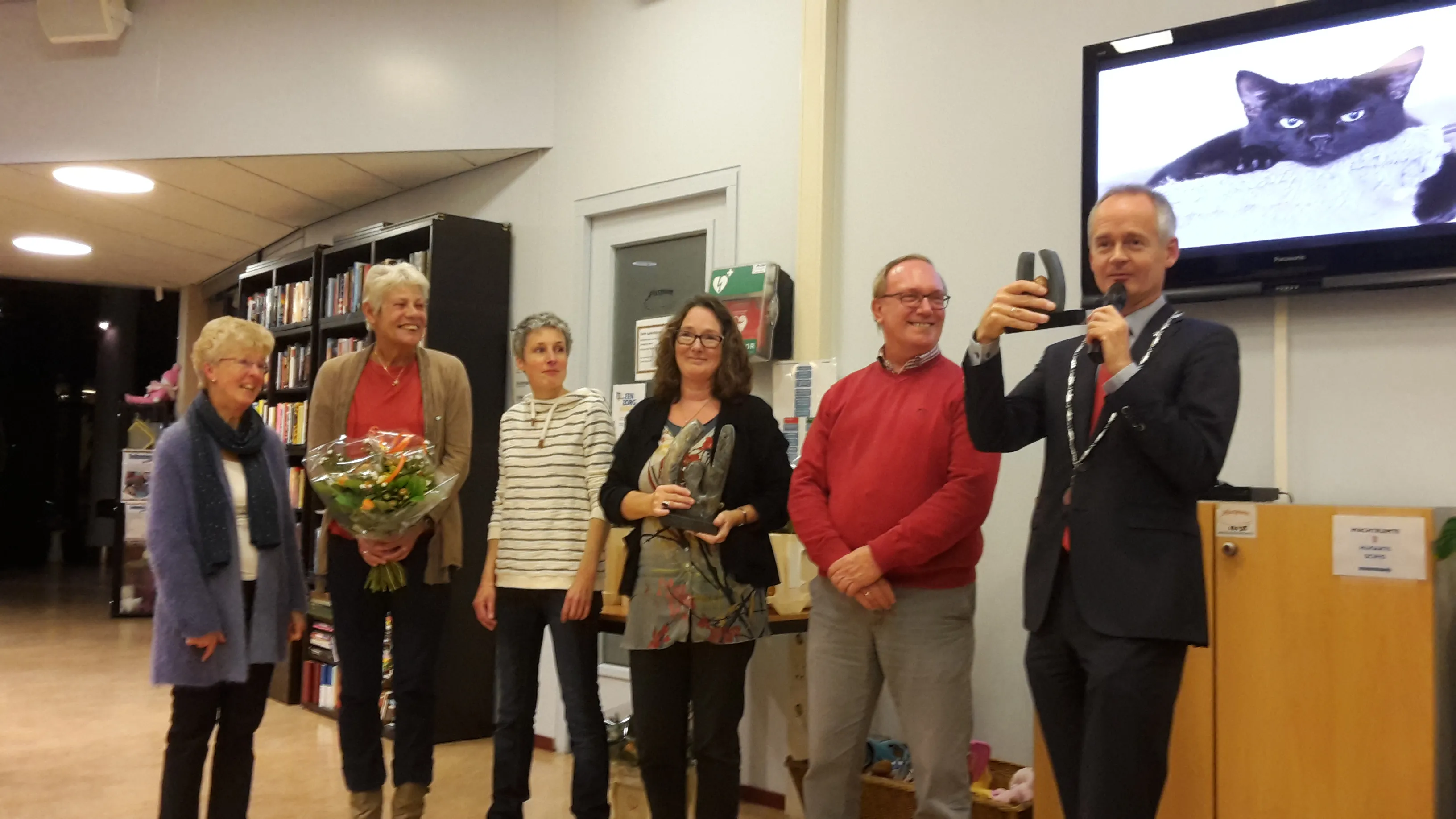 vrijwilligersprijs dierentehuis kennemerland zandvoort jaap koper