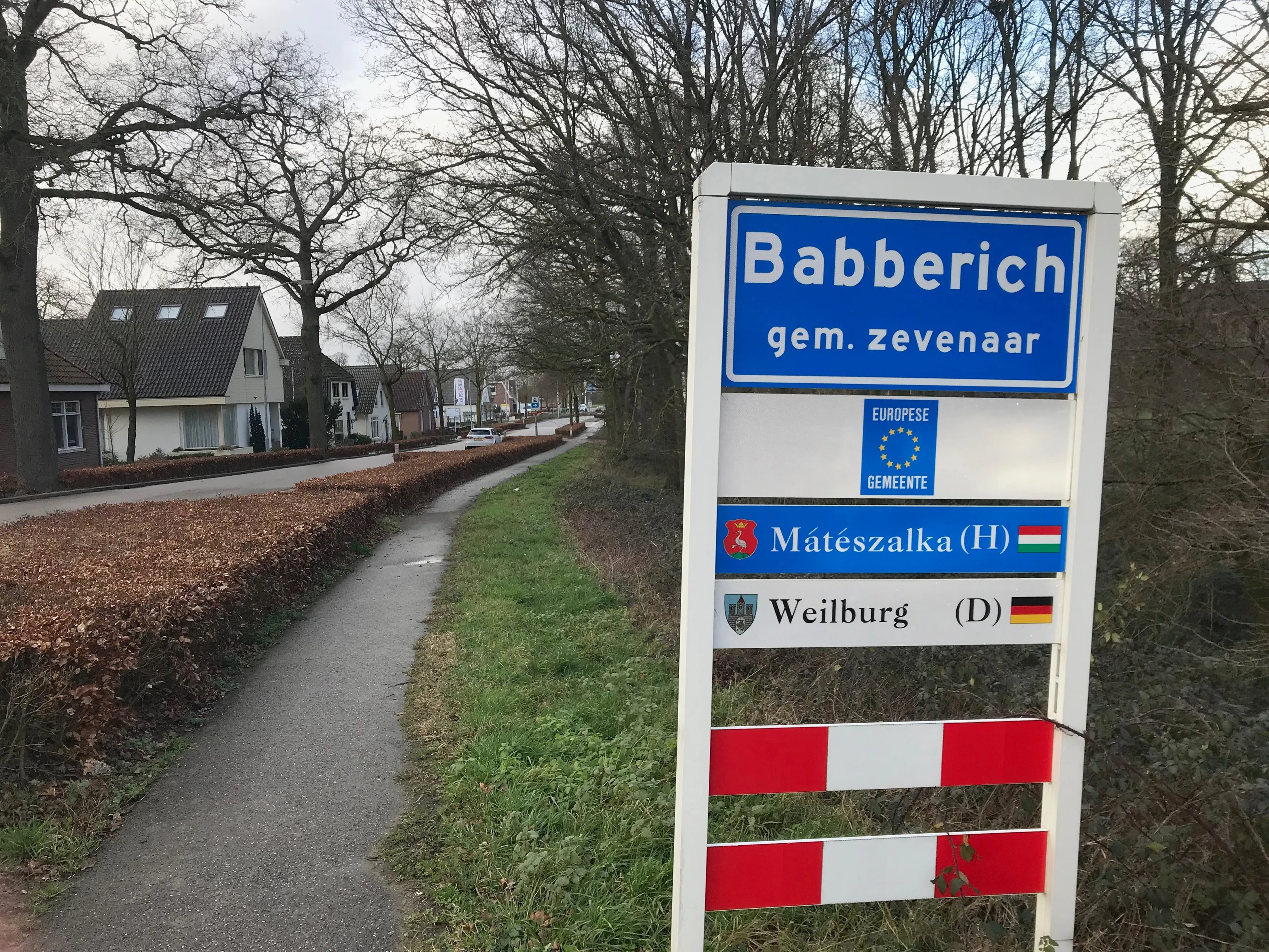 babberich plaatsnaambordje img 1755