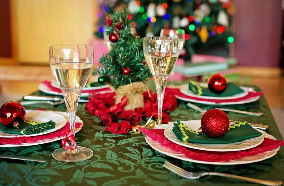 christmas table 1909797 960 720