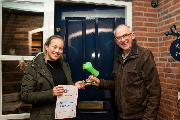 lunaklein bloem liemers sportvrouw 2020 2021