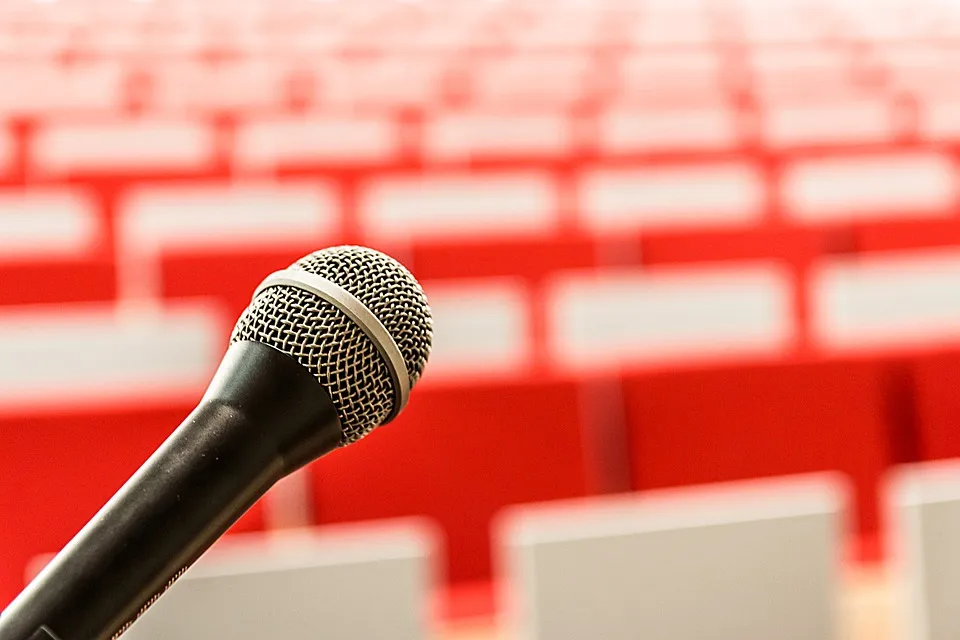 microphone 2775447 960 720