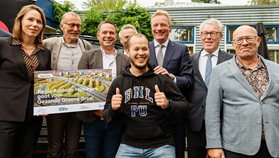 minister regio arnhem nijmegen op bezoek in presikhaaf universityregioarnhemnijmegen 915x518 1