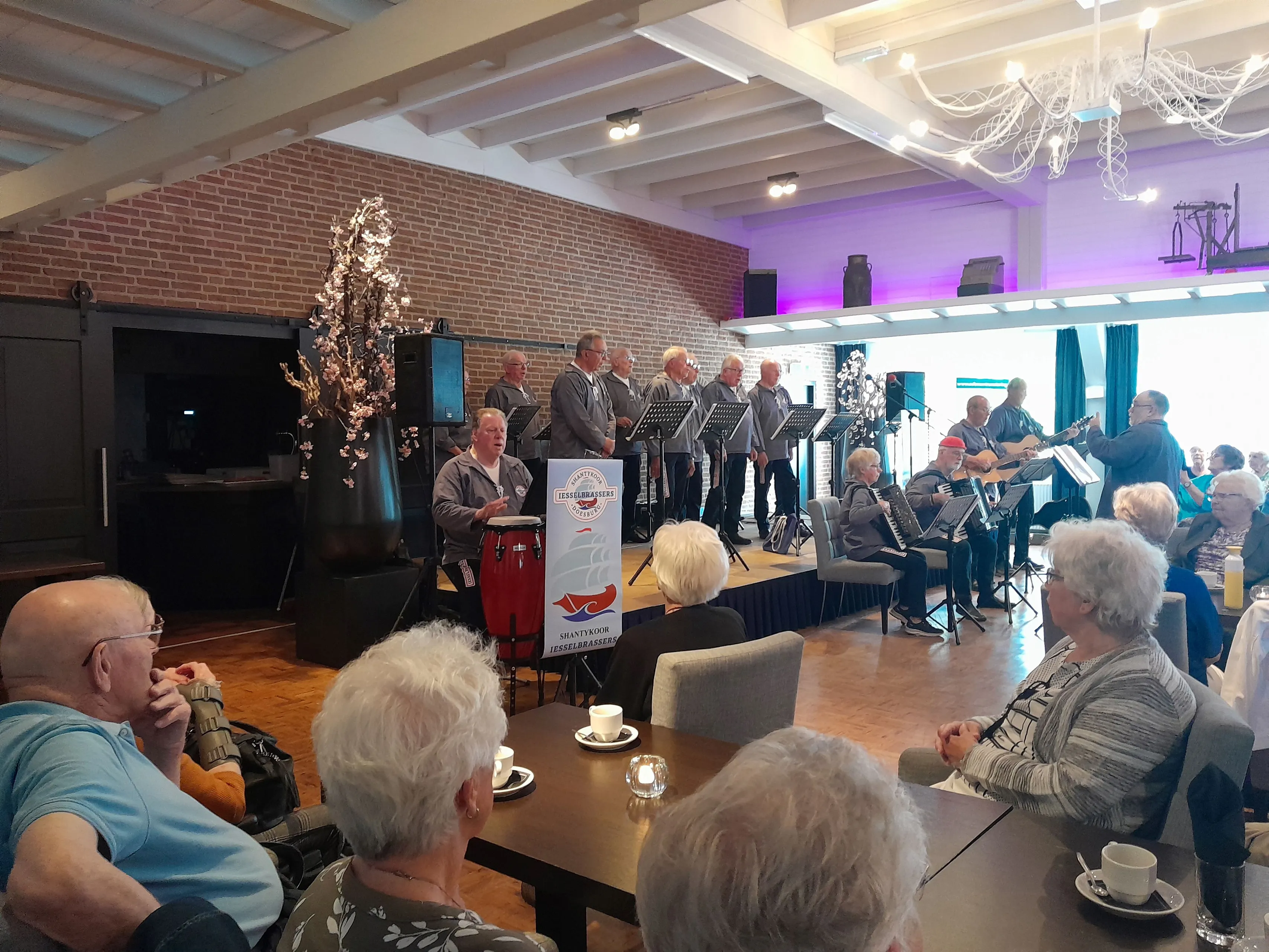 zonnebloemklein 20230608 140515